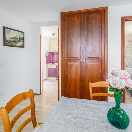 Apartment Lanterna Veneziana Rovinj Exterior photo