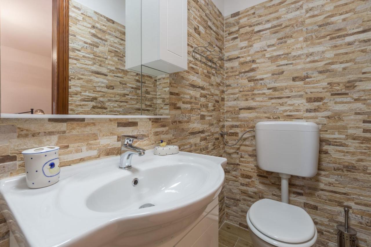 Apartment Lanterna Veneziana Rovinj Exterior photo