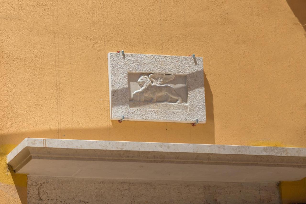 Apartment Lanterna Veneziana Rovinj Exterior photo